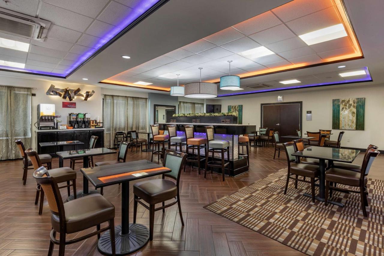 Best Western Plus North Odessa Inn & Suites Екстер'єр фото